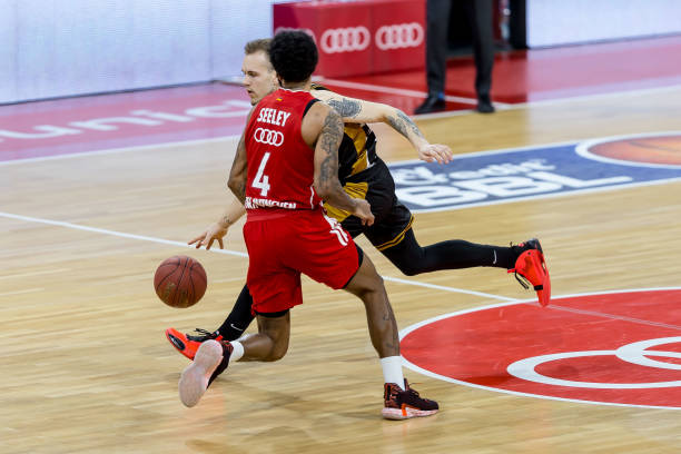 从巅峰跌入 从巅峰跌入